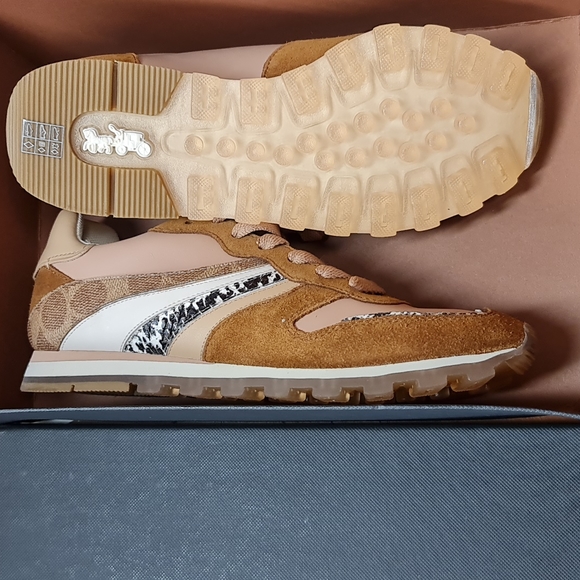 🎁 Coach Women's C118 Wave Patchwork Runner - Picture 5 of 7